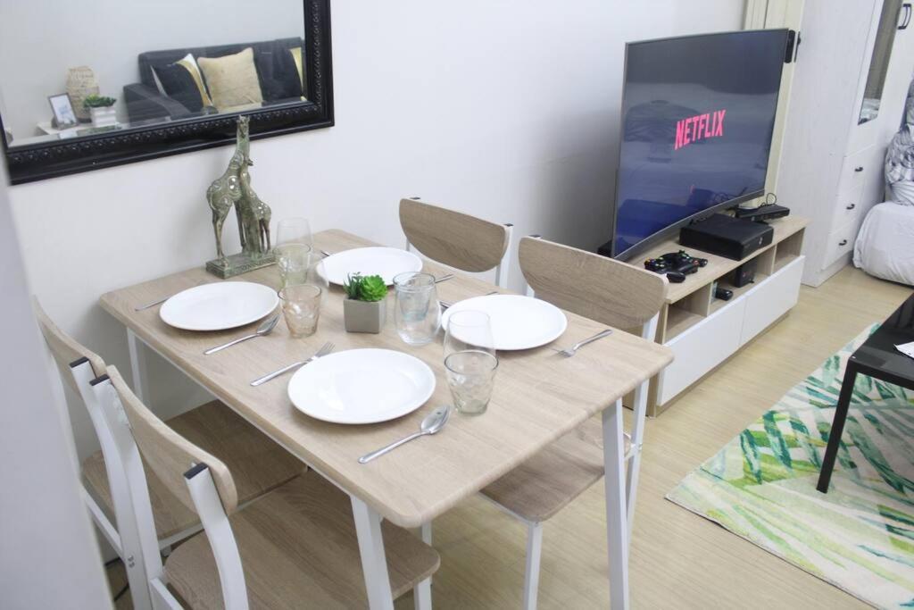 מנילה Huge A2J Executive Luxury 1Br Suite Near Abs Cbn, Gma מראה חיצוני תמונה