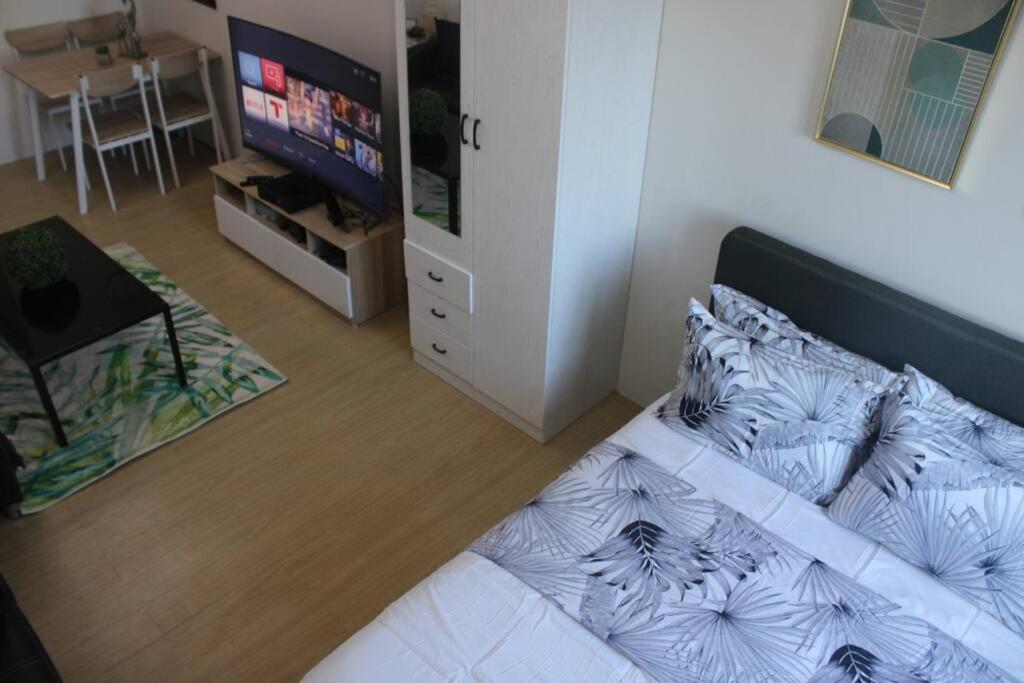 מנילה Huge A2J Executive Luxury 1Br Suite Near Abs Cbn, Gma מראה חיצוני תמונה