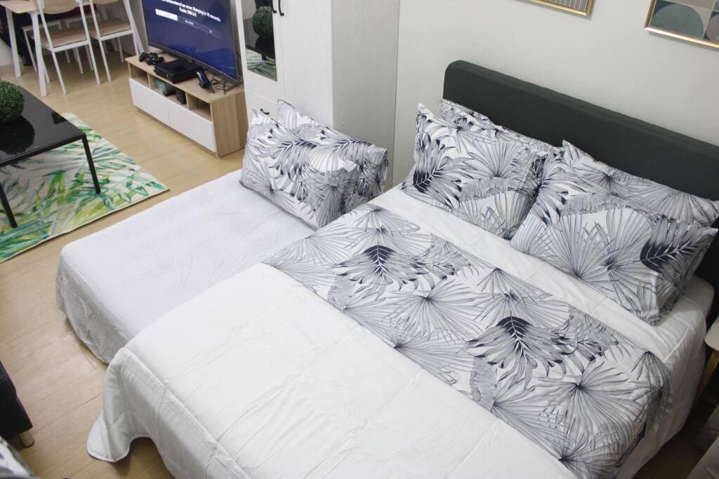 מנילה Huge A2J Executive Luxury 1Br Suite Near Abs Cbn, Gma מראה חיצוני תמונה